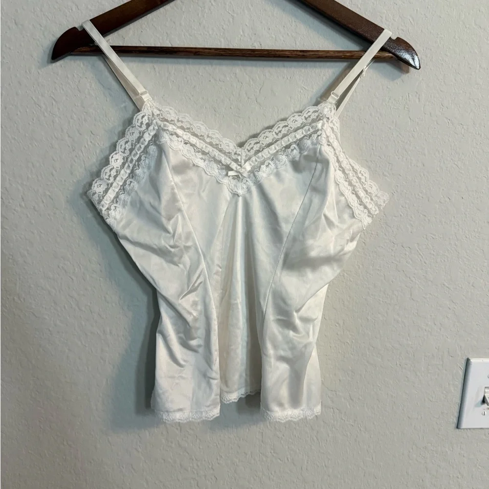 Melody White Lace Trim Camisole - Picture 3 of 8